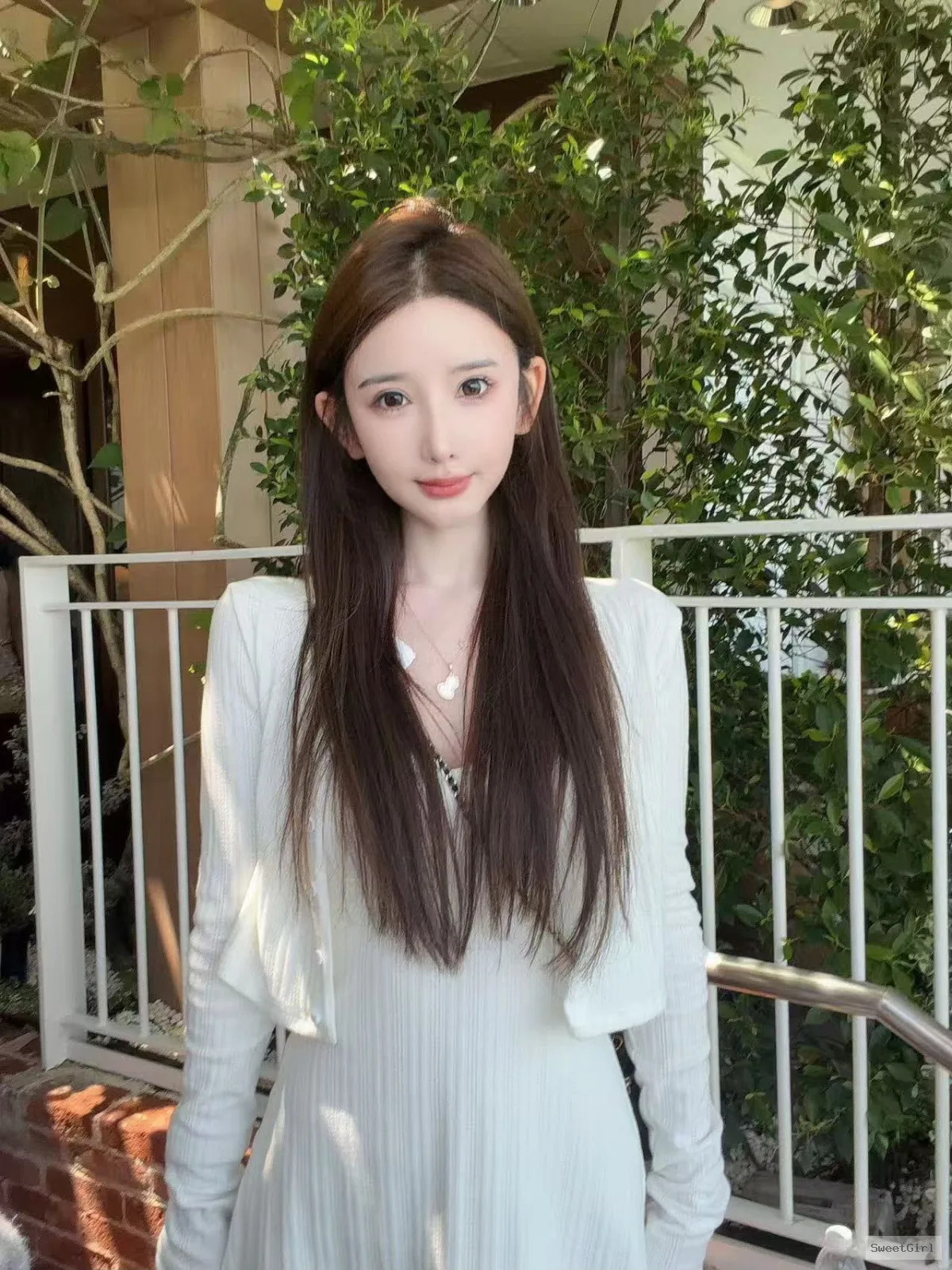 小莫